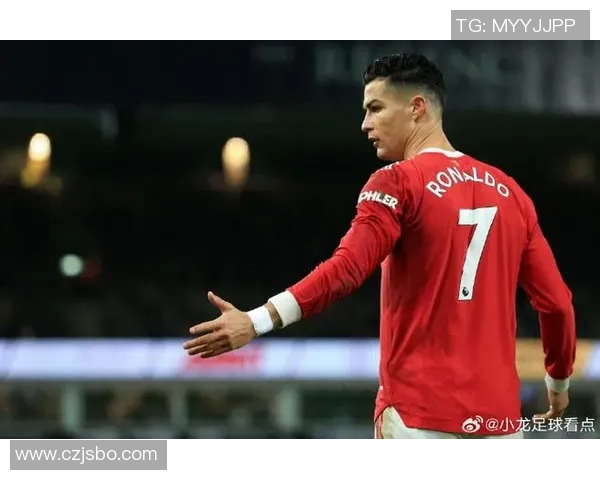 莱万领衔新赛季足球盛宴球迷期待他的精彩表现与传奇时刻