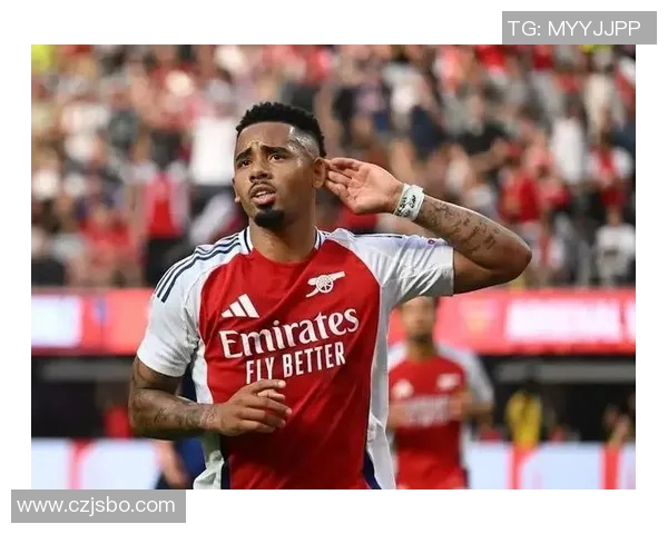 热苏斯的足球旅程：从巴西小将到欧洲顶级前锋的蜕变与荣耀