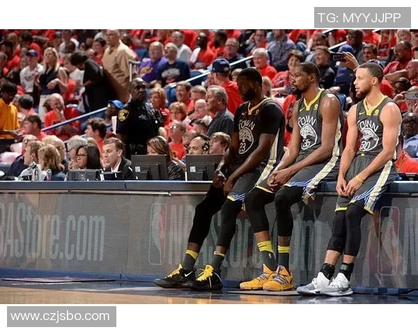 2015年NBA季后赛火箭队与鹈鹕队激烈对决精彩回顾与分析 2015年NBA季后赛火箭队与鹈鹕队激烈对决精彩回顾与分析