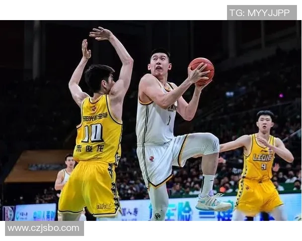 CBA辽宁队迎战劲敌全力争胜展现团队实力与个人风采