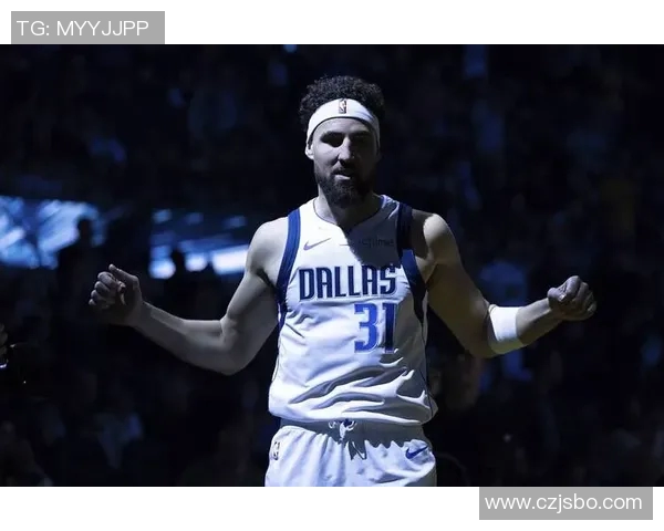 克莱汤普森：勇士队的三分王与篮球场上的传奇故事