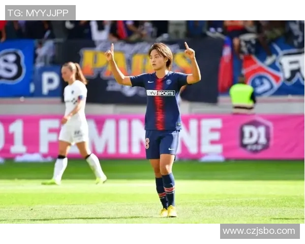 索肖足球队迎战巴黎足球会全力争胜展现球队实力与韧性 索肖足球队迎战巴黎足球会全力争胜展现球队实力与韧性