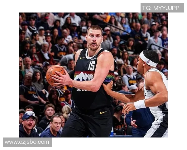 马刺与掘金激战四月二十一季后赛精彩对决回顾与分析