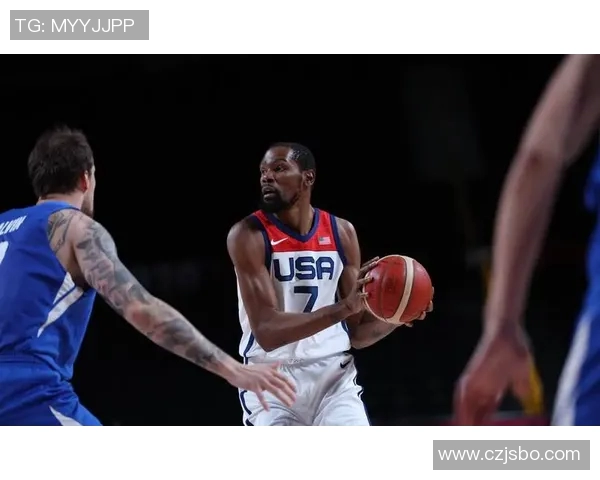 明星篮球解析：深度剖析球星表现与战术运用的背后故事与数据分析